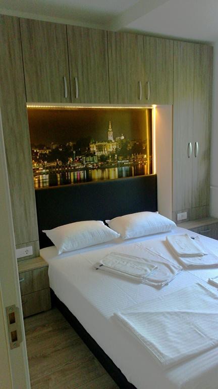 Apartment Fontana Belgrad Oda fotoğraf